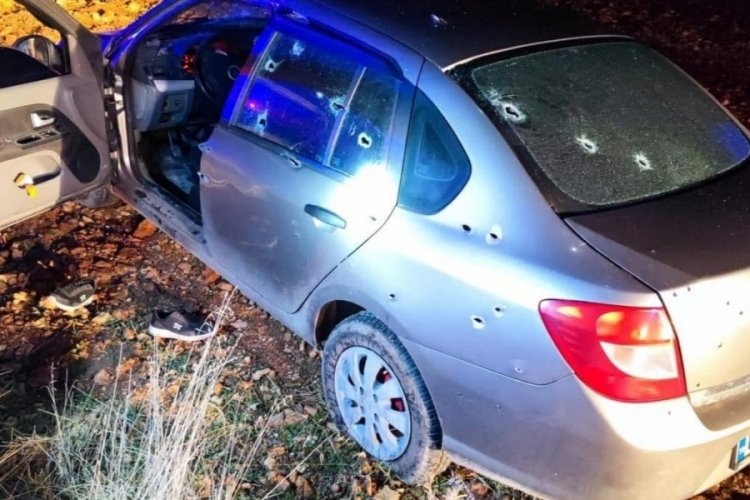 Şanlıurfa'da seyir halindeki araca silahlı saldırı! 1 &ouml;l&uuml;