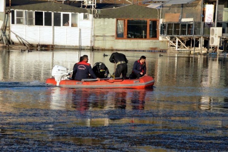 Ceyhan Nehri'ne d&uuml;şen &ccedil;ocuğu arama &ccedil;alışmaları yeniden başladı!