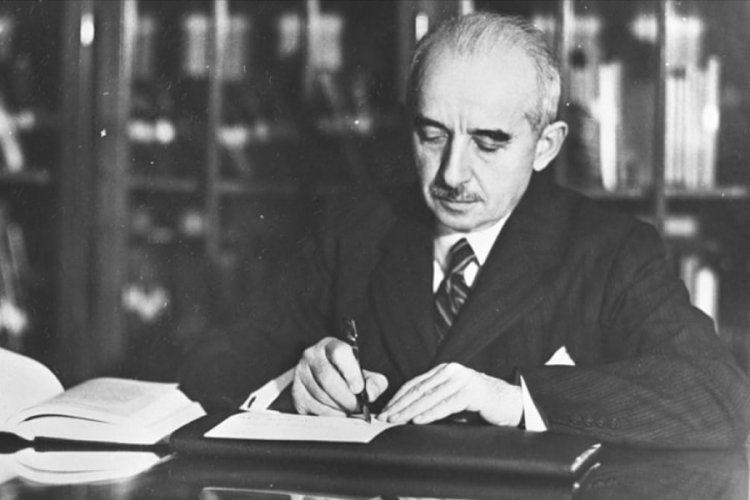 İsmet İn&ouml;n&uuml; vefatının 50. yılında anılıyor
