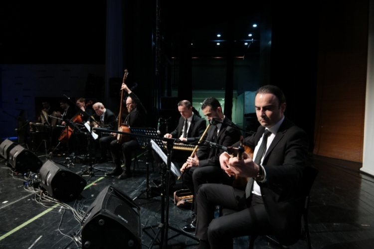 Bursa'da Mevl&acirc;na şiirlerinden besteler yarıştı