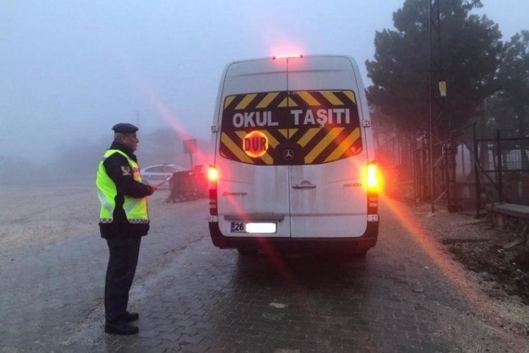 Eskişehir'de jandarma tarafından okul servisleri kontrol edildi