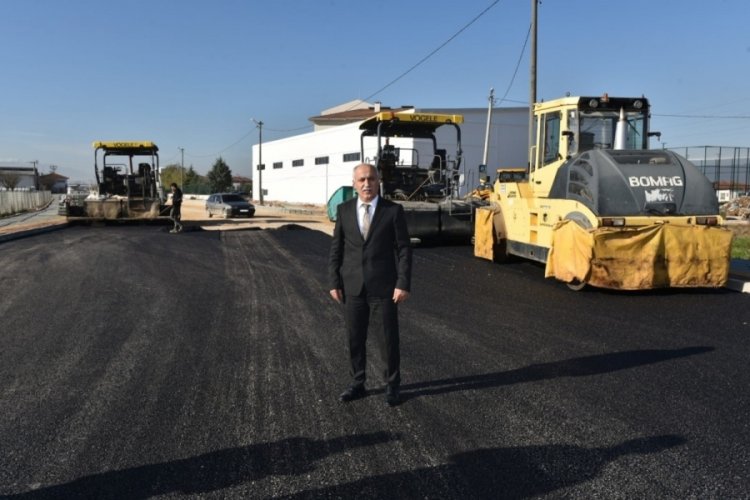 Yenişehir okullar b&ouml;lgesinde asfalt &ccedil;alışması