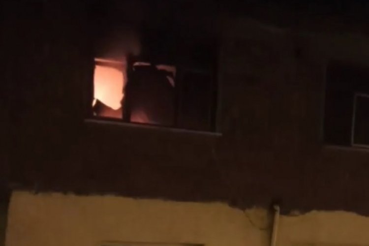 Bursa'da &ccedil;ıkan yangında bir kişi hayatını kaybetti