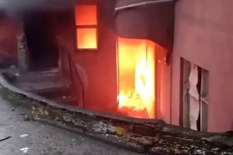 Karab&uuml;k'te evinin deposunda &ccedil;ıkan yangın maddi hasara yol a&ccedil;tı