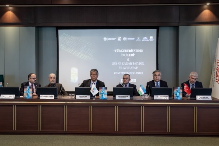 "T&uuml;rk Edebiyatının İncileri" ve "Sen Ne Kadar Tatlısın, Ey Acı Hayat!" kitapları Ankara'da tanıtıldı