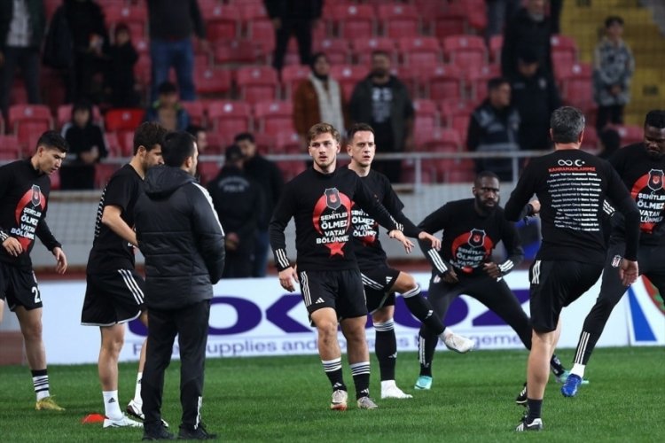 Hatayspor - Beşiktaş ma&ccedil;ında şehitler unutulmadı