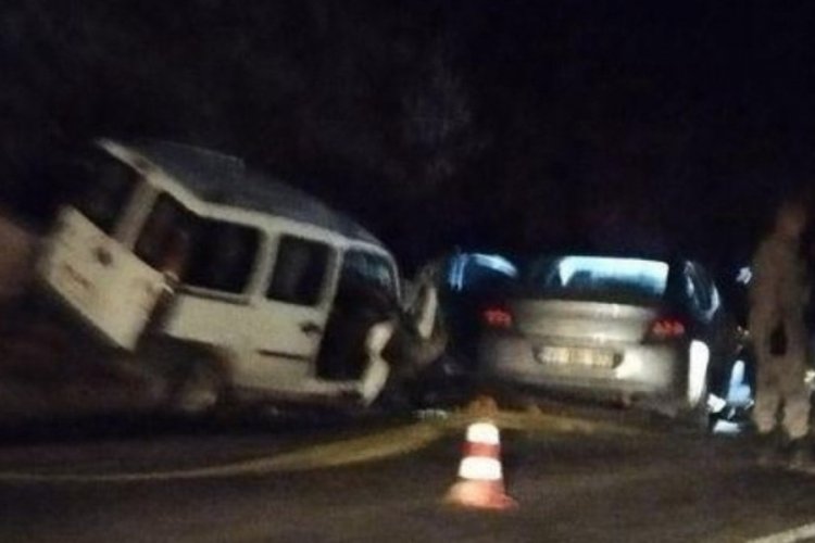 Adıyaman'da iki ara&ccedil; kafa kafaya &ccedil;arpıştı! 1 &ouml;l&uuml;