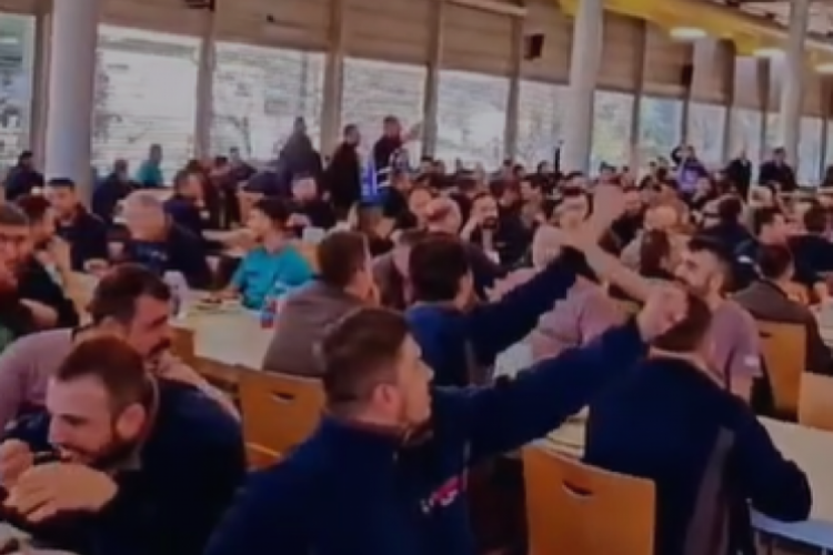 Bursa'da Bosch fabrikasında &ccedil;atallı kaşıklı eylem