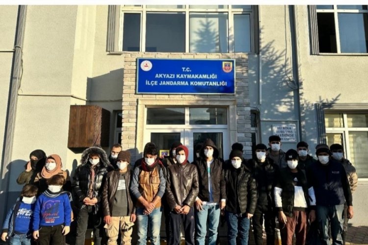 Sakarya'da 31 ka&ccedil;ak g&ouml;&ccedil;men yakalandı
