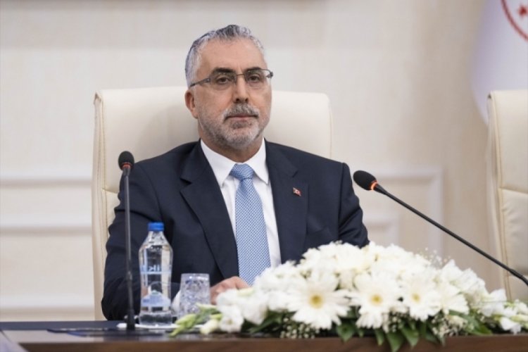 Bakan Işıkhan T&uuml;rk-İş Genel Merkezinde: Netleşince a&ccedil;ıklama yapacağız