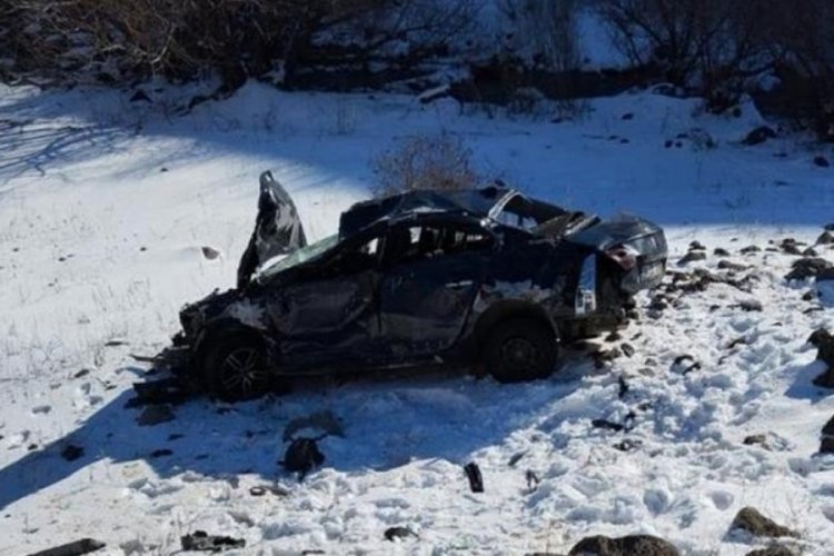 Erzurum'da bir ara&ccedil; şarampole u&ccedil;tu: 1 &ouml;l&uuml;