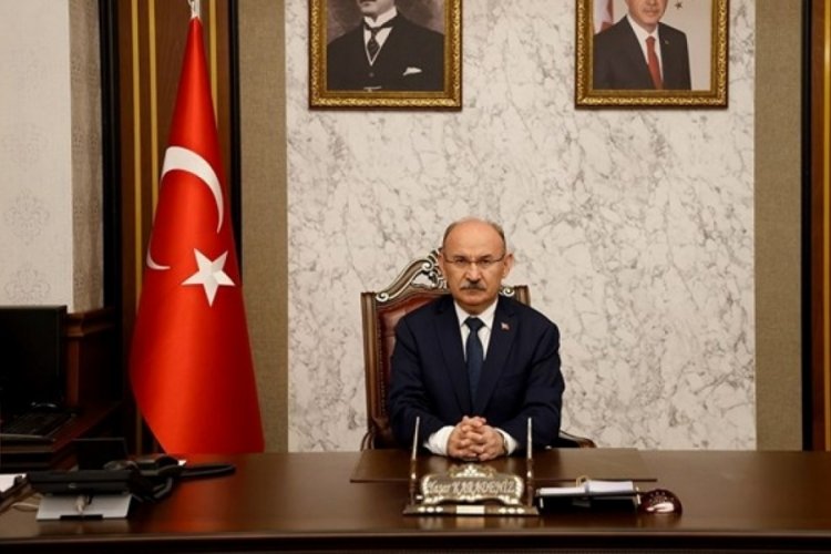 Yaşar Karadeniz kimdir? Sakarya Valisi Yaşar Karadeniz ka&ccedil; yaşında, hangi g&ouml;revlerde bulundu?
