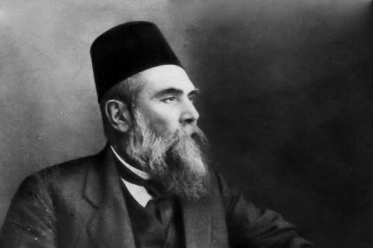 Ahmet Mithat Efendi kimdir?