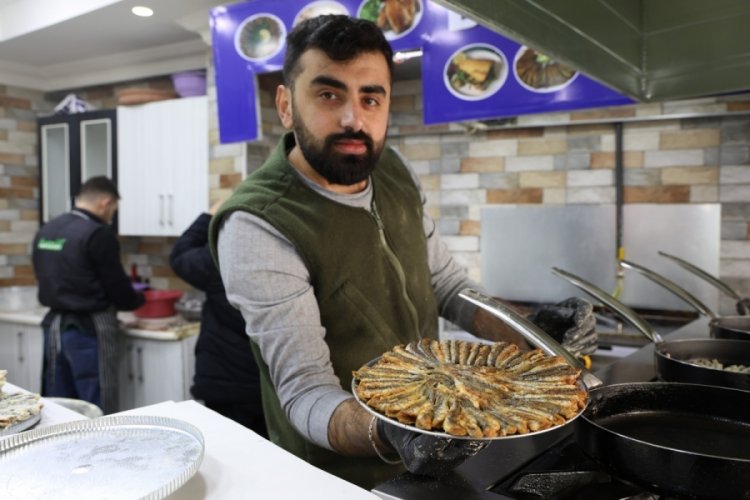 İki kardeş sırt sırta verdi, 'balık' teknesi a&ccedil;tı