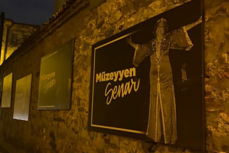 Bursa'da M&uuml;zeyyen Senar Sokağı tablolarla donatıldı