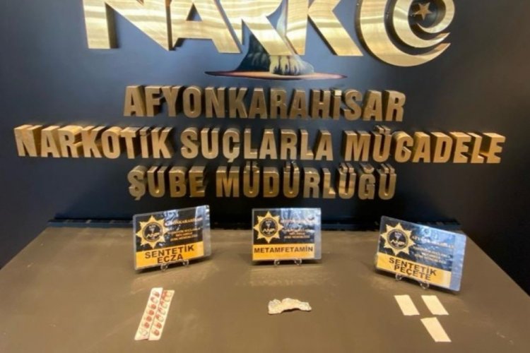 Afyonkarahisar'da hapis cezası ile aranan şahıs uyuşturucu ile yakalandı