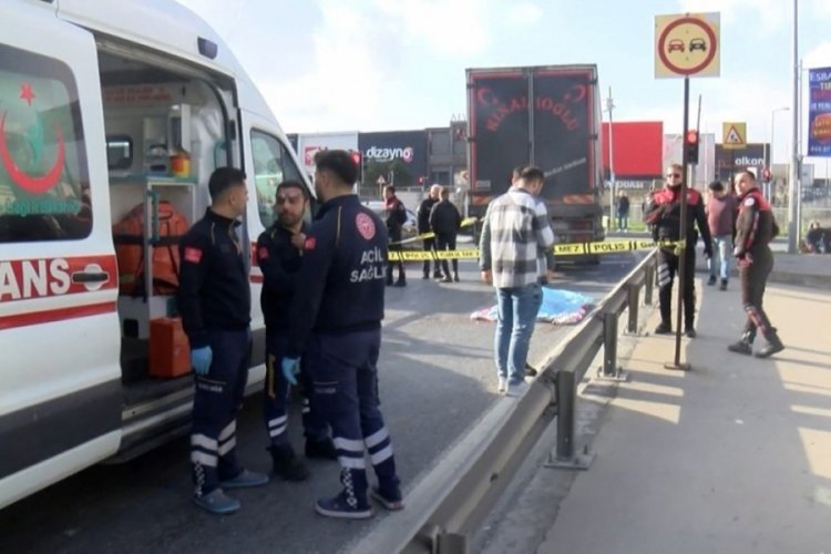 Yardım i&ccedil;in koştu, &ouml;len kişinin ağabeyi olduğunu g&ouml;rd&uuml;