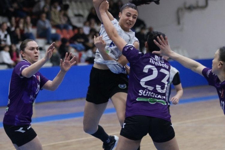 Bursa B&uuml;y&uuml;kşehir Belediyespor kupaya veda etti