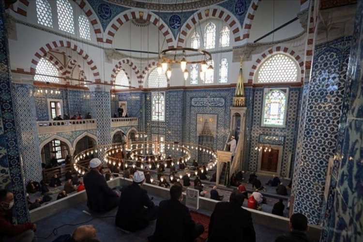 2023'&uuml;n son cuma hutbesinde yılbaşı vurgusu!