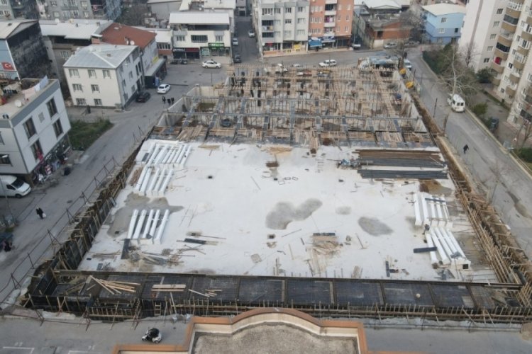 Yıldırım Belediyesi, Bağlaraltı Mahallesi'ne modern pazar alanı kazandırıyor