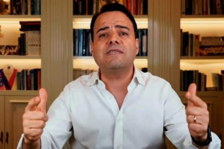 &Ouml;zg&uuml;r Demirtaş: &Ccedil;atır &Ccedil;atır Atat&uuml;rk posterini kabul edecekler