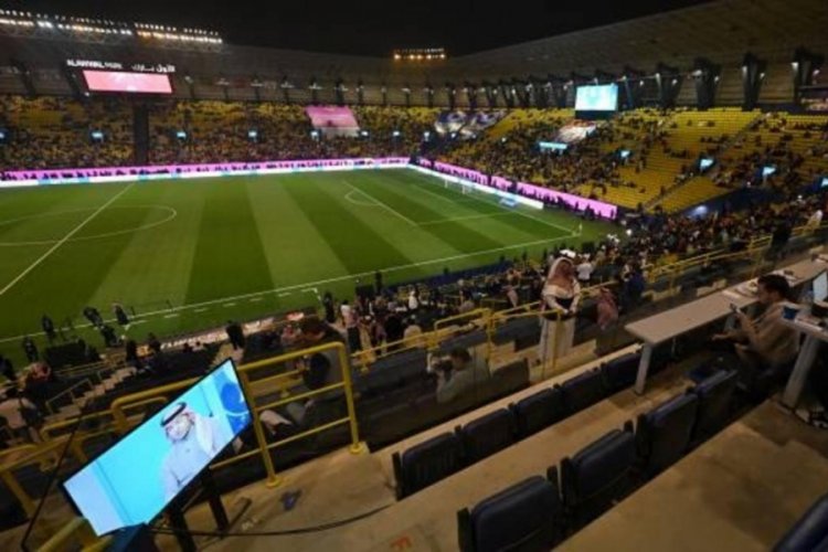 Bursa Belediye Başkanlarından S&uuml;per Kupa ile ilgili peş peşe paylaşımlar!