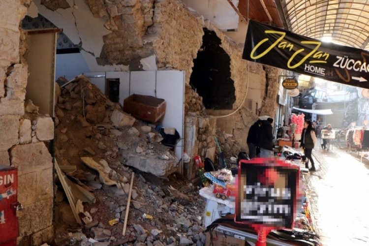 Hatay Uzun &Ccedil;arşı'da h&uuml;z&uuml;nl&uuml; yılbaşı