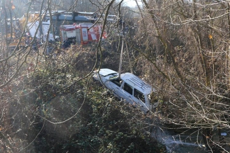 Emekli aylığını &ccedil;ekmek i&ccedil;in evden &ccedil;ıkmıştı, dere yatağında &ouml;l&uuml; bulundu