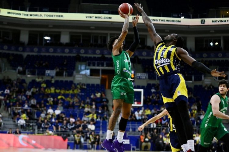 Bursaspor İnfo Yatırım, Fenerbah&ccedil;e'ye yenildi