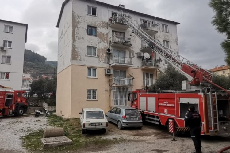 Muğla Menteşe'de korkutan ev yangını