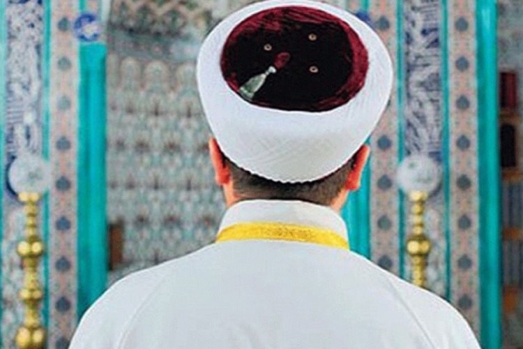 Fransa'da 1 Ocak 2024'ten itibaren başka &uuml;lkelerden imam g&ouml;revlendirilmeyecek