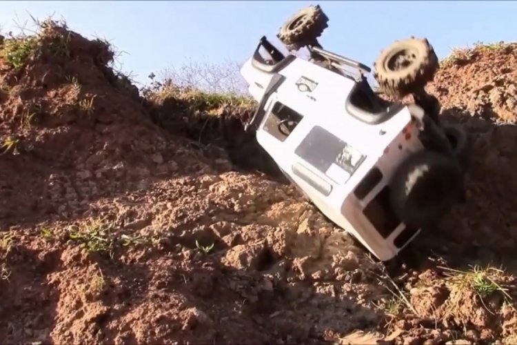 Takla atan off-road ara&ccedil;ları y&uuml;rekleri ağza getirdi
