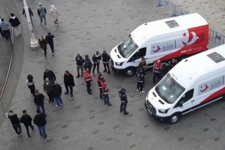 Bakan Yerlikaya a&ccedil;ıkladı! 20 ilde bin 510 d&uuml;zensiz g&ouml;&ccedil;men yakalandı