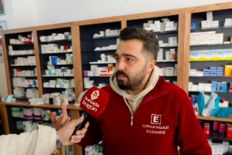 Eczanelerde yılbaşı &ouml;ncesi ila&ccedil; bulamama krizi yaşanıyor! "Eczacı da hastalar&nbsp;da&nbsp;mağdur"