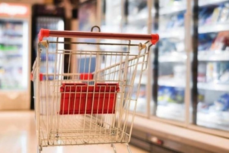 Bakan Yumaklı: 7500'&uuml;n &uuml;zerinde &ccedil;alışan Bakanlık mensubumuz sahaya indi