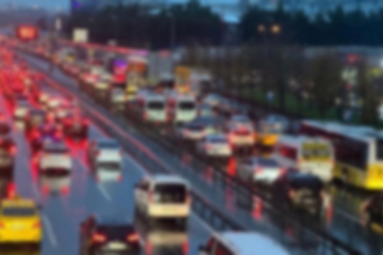 İstanbul'da y&uuml;r&uuml;y&uuml;ş nedeniyle yarın bazı yollar trafiğe kapatılacak