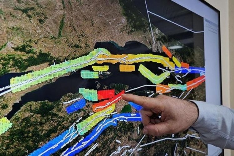 Risk kapıda! B&uuml;y&uuml;k İstanbul depremi i&ccedil;in 3 fay hattı gergin