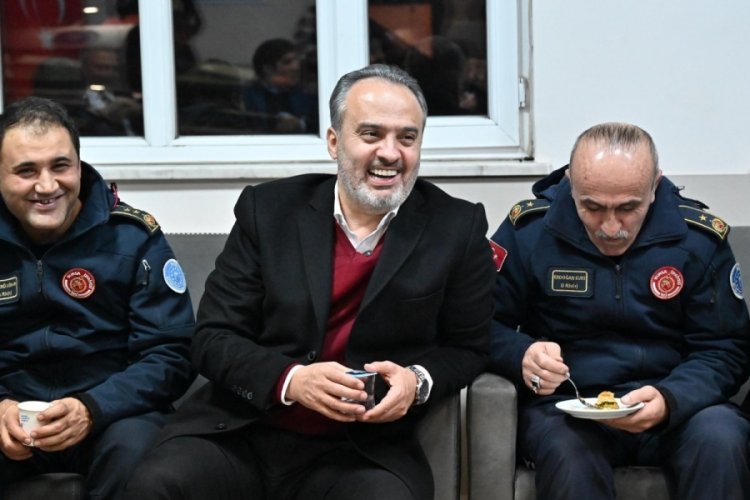Başkan Aktaş'tan İtfaiye Daire Başkanlığı ve emniyet g&uuml;&ccedil;lerine yeni yıl ziyareti