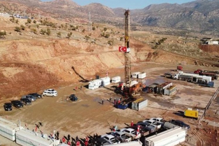 Bakan Bayraktar'dan Gabar petrol&uuml; a&ccedil;ıklaması: 30 bin varile &ccedil;ıkardık
