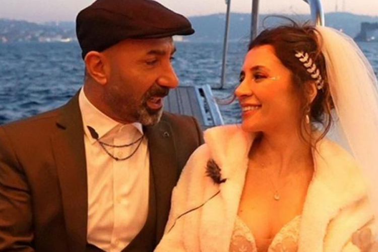 Yıldız &ccedil;iftinden bebek m&uuml;jdesi