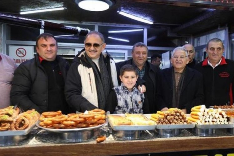 Bakan &Ouml;zhaseki Erciyes esnafına ziyaret