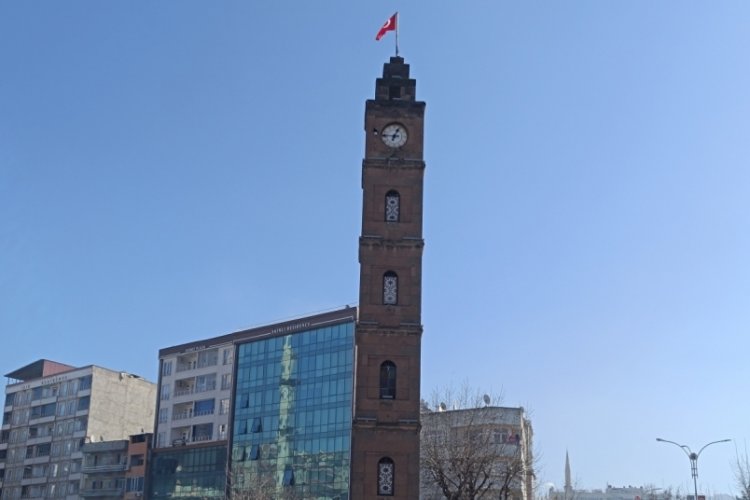 Siirt'te bin yıllık saat 5 yıl sonra yeniden &ccedil;alıştırıldı