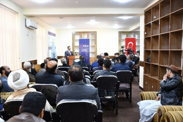 TİKA, Afganistan'da Ali Şir Nevai'nin eserini bastırdı