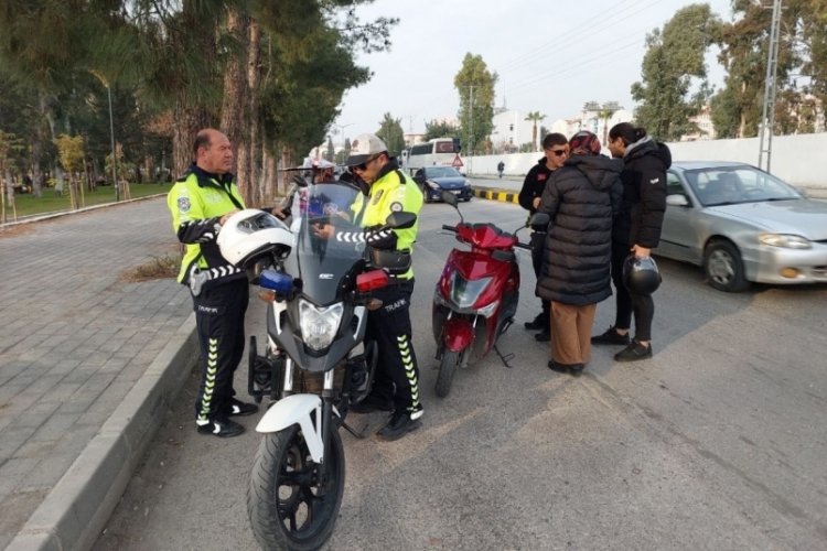 Tescilsiz 10 motosiklet ve 1 ara&ccedil; trafikten men edildi