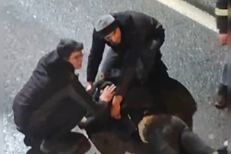 İstanbul'da annesiyle tartışıp yola atlayan 23 yaşındaki gen&ccedil; hayatını kaybetti