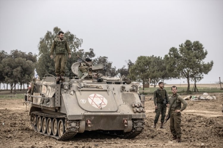 İsrail'in Batı Şeria'ya baskınları s&uuml;r&uuml;yor