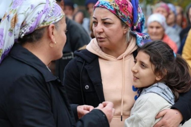 Adana'da elektrikli soba faciasında &ouml;len aile toprağa verildi!
