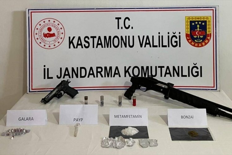 Kastamonu'da uyuşturucu operasyonu: 5 kişi yakalandı