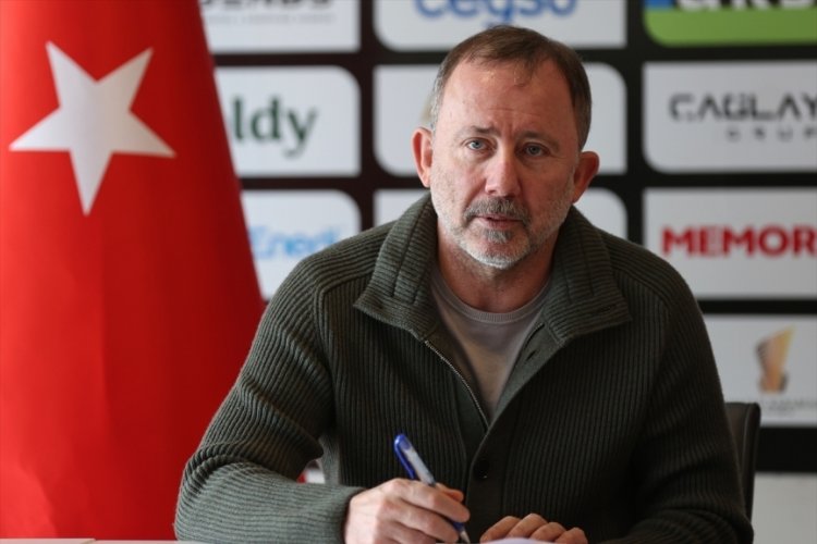 Antalyaspor'da Sergen Yal&ccedil;ın ile s&ouml;zleşme imzalandı