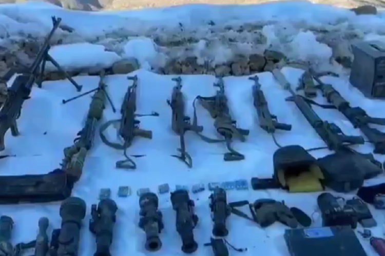 MSB: Ter&ouml;ristlere ait mağarada &ccedil;ok sayıda m&uuml;himmat ele ge&ccedil;irildi!